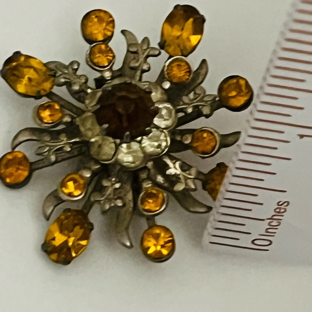 Vintage Amber Rhinestone Atomic Starburst Brooch 1.25” Mid Century Spray Pin
